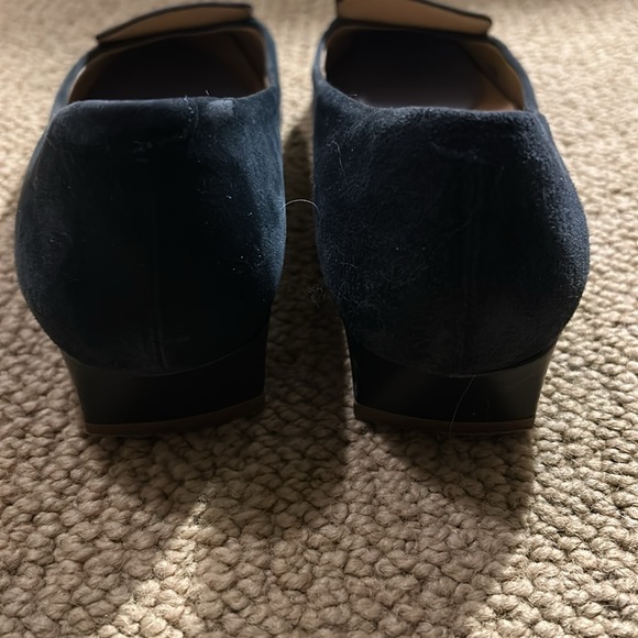 Talbots navy suede low heel size 8M - Picture 5 of 6